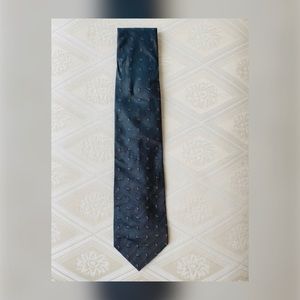Liz Claiborne tie